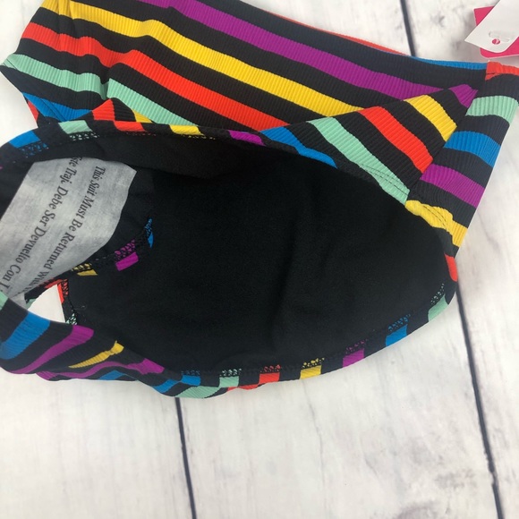 Xhilaration Two Piece Swimsuit - Picture 4 of 5